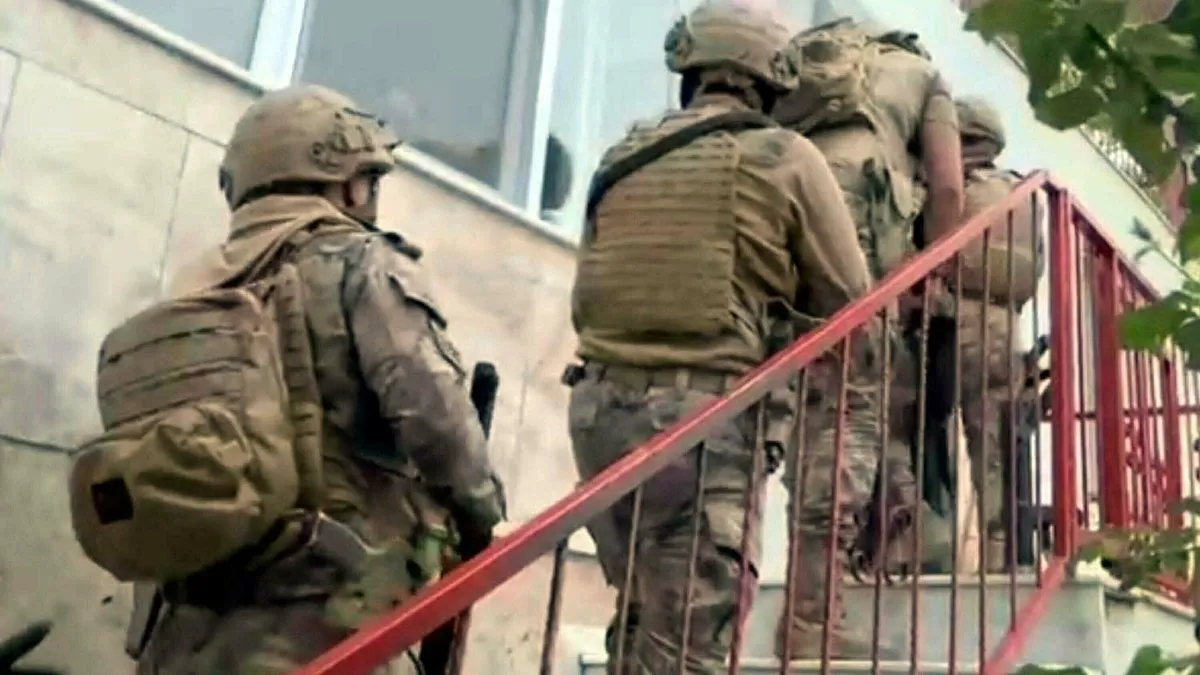 İzmir'de DEAŞ operasyonu: 7 gözaltı