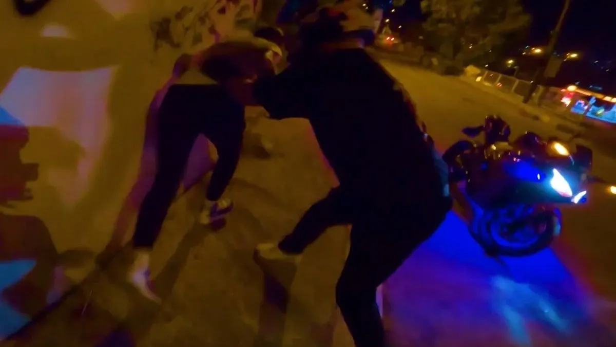 İzmir'de önce hırsıza yardım etti, sonra polise teslim etti!