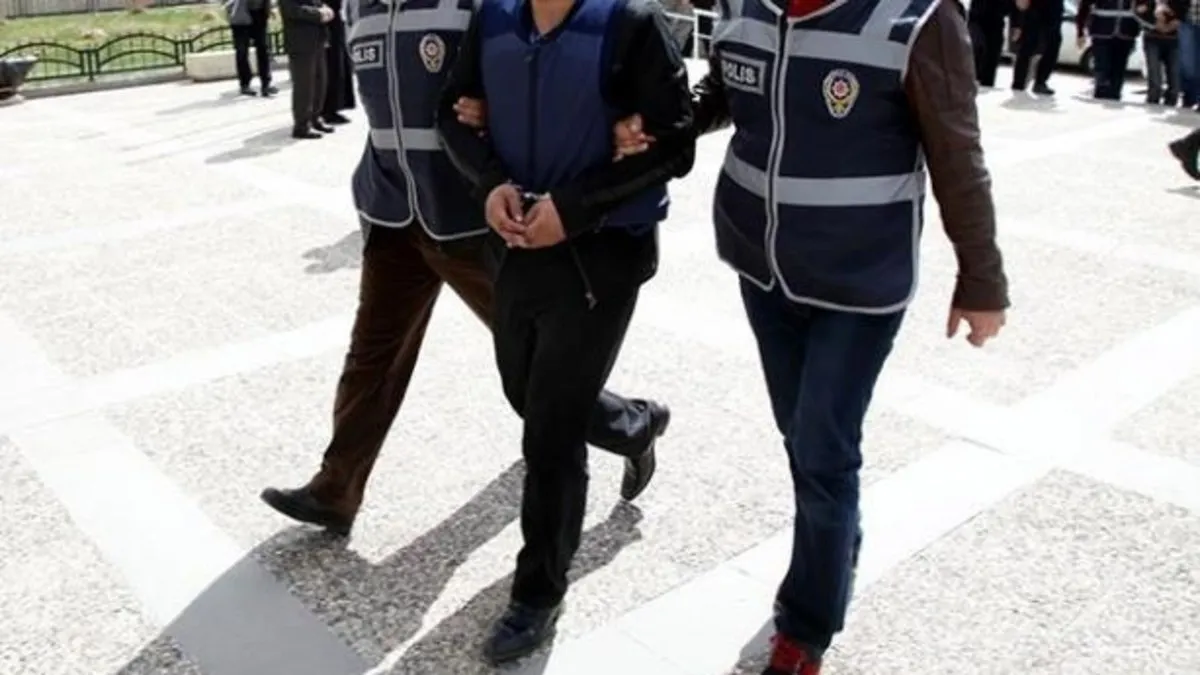 İzmir'de terör örgütü propagandası yaptıkları iddiasıyla 7 şüpheli yakalandı