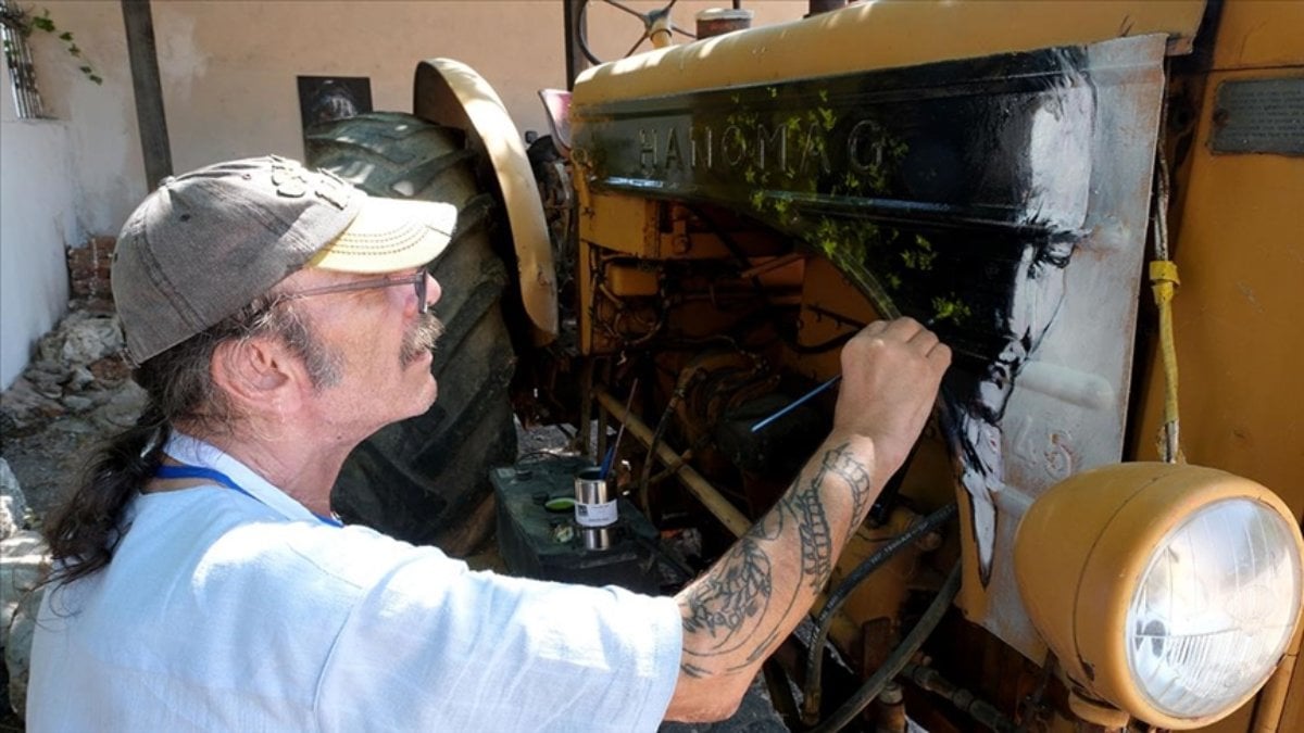 Kırklareli'nde asırlık traktörler, ressamların tuvali oldu