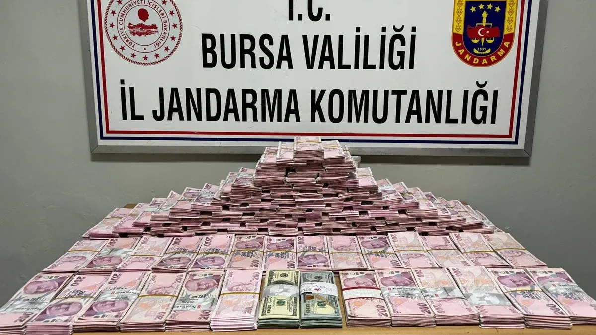 Turistleri gasp eden şüpheliler tutuklandı