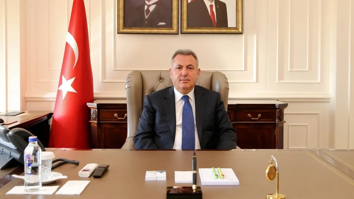 Vali Elban'dan 30 Ağustos mesajı: Kahramanlıklarla yazılan bir destan!