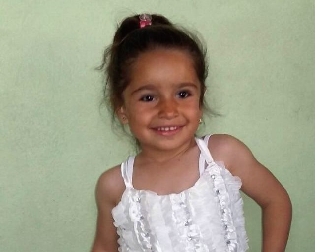 Ailesi perişan... Minik Ecrin 4 yaşından beri kayıp...