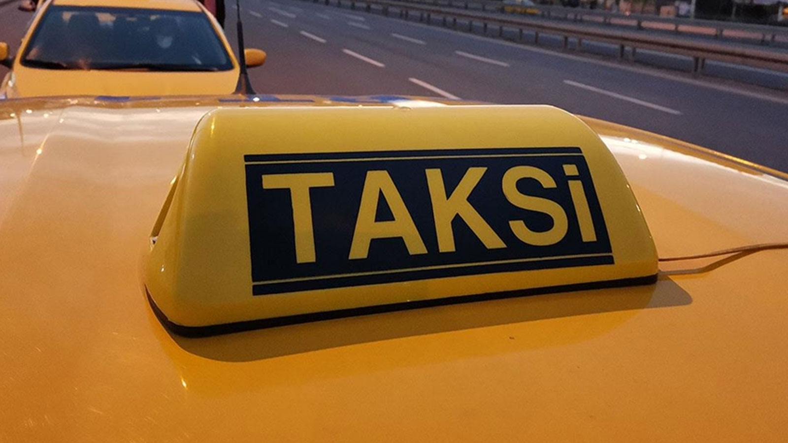 Bir ilçede taksi ücretlerine zam!