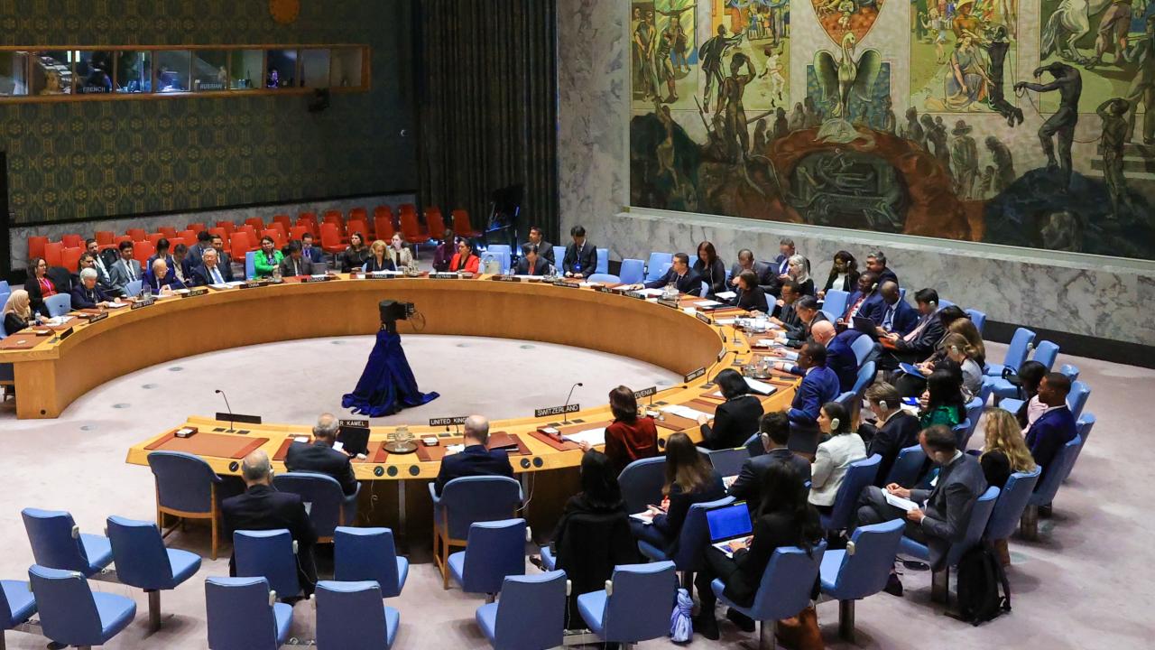 BMGK, Lübnan'ı görüşmek üzere acil toplanıyor