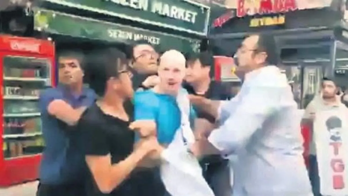 İzmir’de ‘çuval’ saldırısına 15 gözaltı #izmir