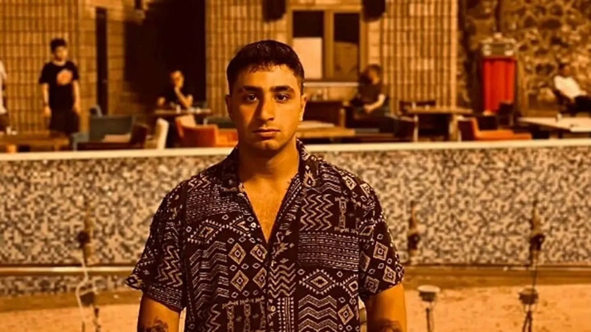 İzmir'de 'omuz atma' kavgası: 1 ölü! #izmir