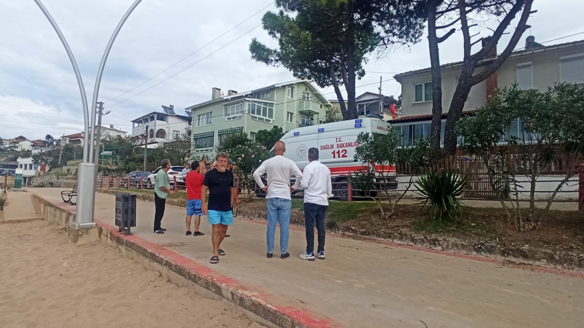 Kandıra'da denize giren genç boğuldu
