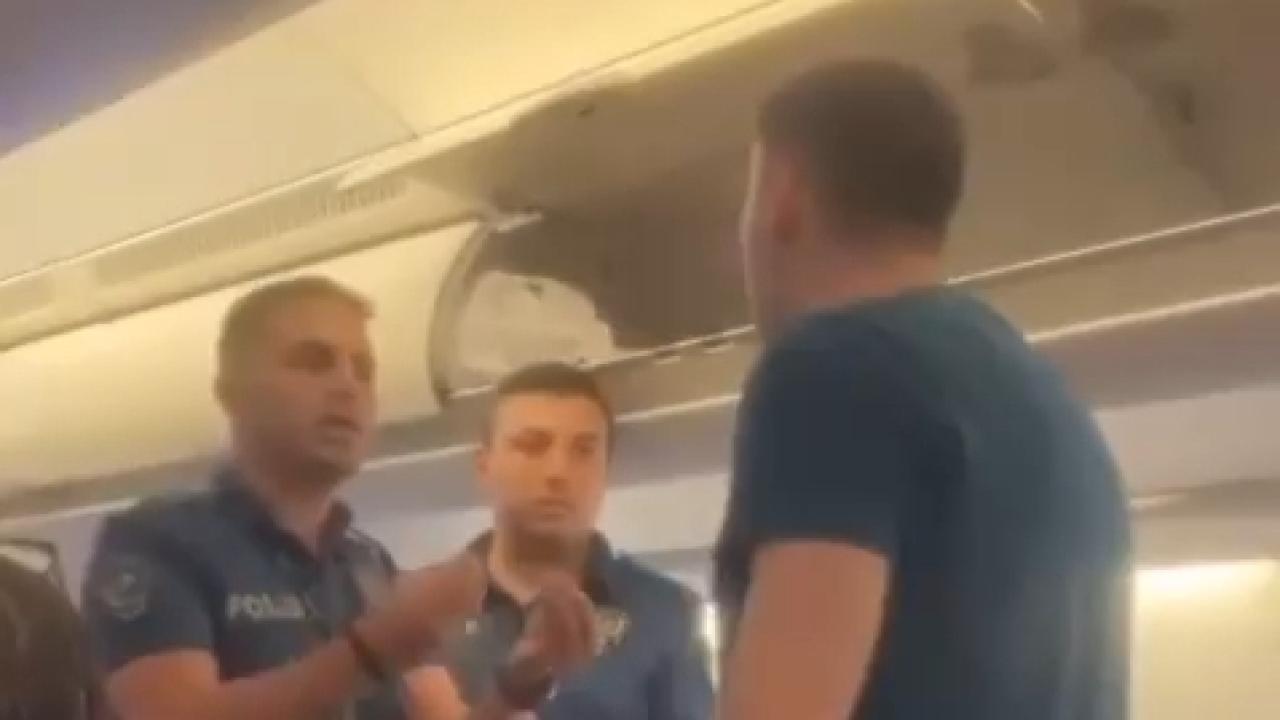 Uçakta zorluk çıkaran yolcuya para cezası