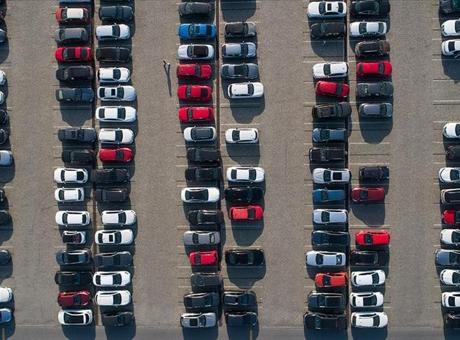 Avrupa'da yeni otomobil satışları geçen yıl 10,6 milyonu aştı