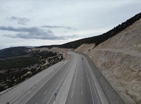 Korkuteli-Elmalı yolu yarın hizmete açılacak