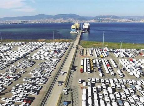 Türkiye'nin binek otomobil ihracatı 12 milyar doları aştı