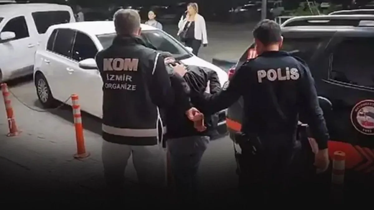 İzmir’de 23 kişilik çete polis operasyonuyla çökertildi