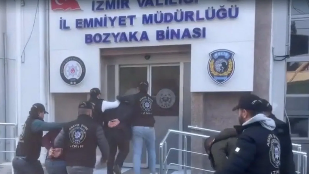 İzmir’de pazarcıların yer kavgasına 3 tutuklama