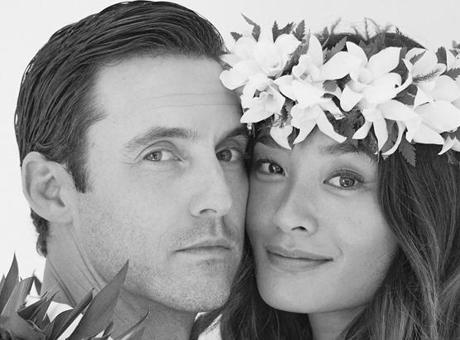 Yangında evlerini kaybetmişlerdi! Dünyaca ünlü çift ilk bebeklerine kavuştu