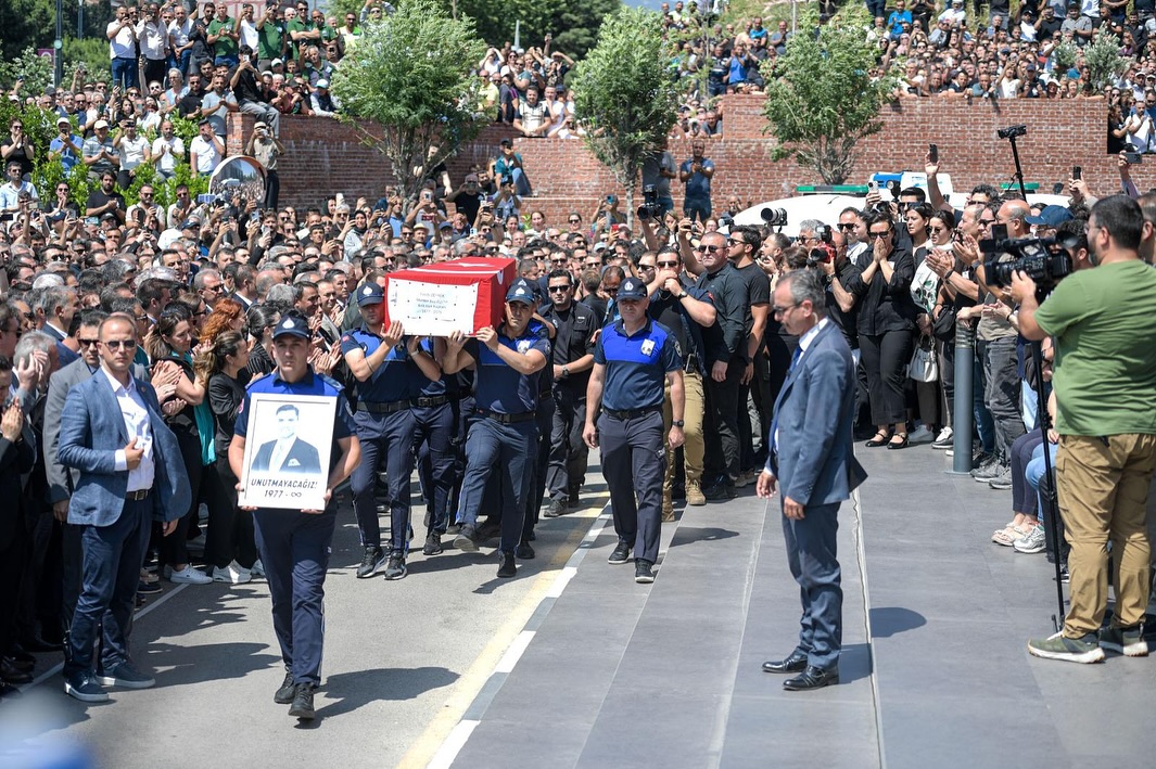 504040353_18251759932303491_5069588733478915055_n