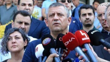 ferdi-zeyreke28099in-saglik-durumu-nasil-ozgur-ozelx27den-aciklama-740x420