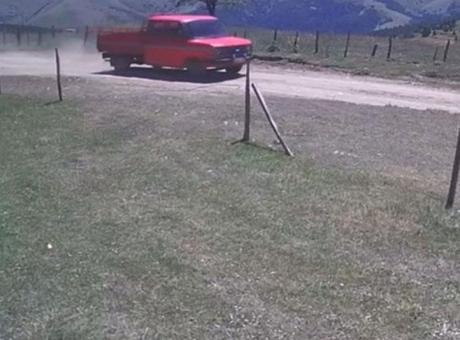 Kayıp olarak aranan 2 kişi kamyonette ölü bulundu