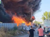 Kentte yangın büyüyor! Dumanlar ve alevler her yeri sardı