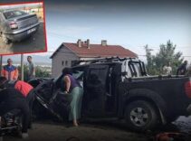 Uşak'ta kamyonet ile otomobil kafa kafaya çarpıştı: 1 ölü, 1 yaralı