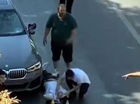 Amerika'dan getirdiği otomobil ile trafiğe çıktıktan 10 dakika sonra yayaya çarptı