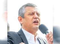 Bir hafta doğuda bir hafta batıda