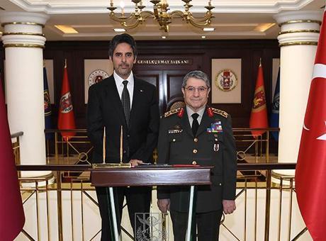 Genelkurmay Başkanı Orgeneral Bayraktaroğlu, Katar heyetini ağırladı