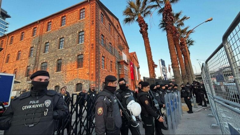 Atatürk’ün emanetine polis ablukasıyla el koydular