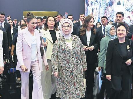 Emine Erdoğan, ‘Filistin İçin Tek Yürek’ programına katıldı