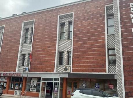 Eşme Belediye Başkanı Yılmaz Tozan görevinden uzaklaştırıldı