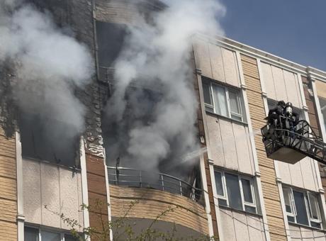 Şanlıurfa’da apartman yangını! Mahsur kalanlar son anda kurtarıldı