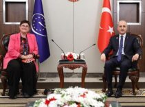 TBMM Başkanı Kurtulmuş, AKPM Başkanı Bayr ile görüştü