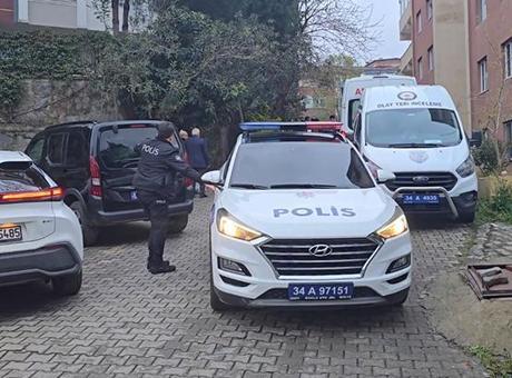 Üsküdar'da aile katliamı! Tartıştığı anne ve babasını öldürüp intihar etti