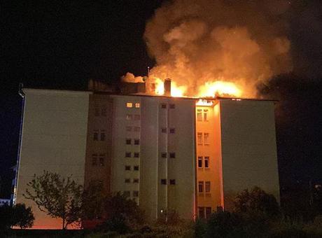 Yer: Aydın! Lise yurdunda çıkan yangına müdahale ediliyor