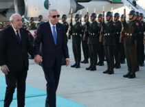 Cumhurbaşkanı Erdoğan, Cezayir Cumhurbaşkanı Tebbun'u resmi törenle karşıladı