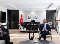 Dışişleri Bakanı Hakan Fidan, BM Genel Sekreteri'nin Özel Temsilcisi Arnault ile bir araya geldi