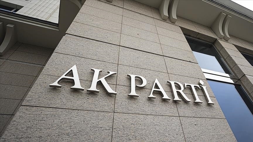 AKP’de 3 il başkanı değişti