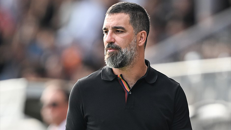 Arda Turan'dan derbi yorumu: Hakemin konuşulmadığı bir maç olsun