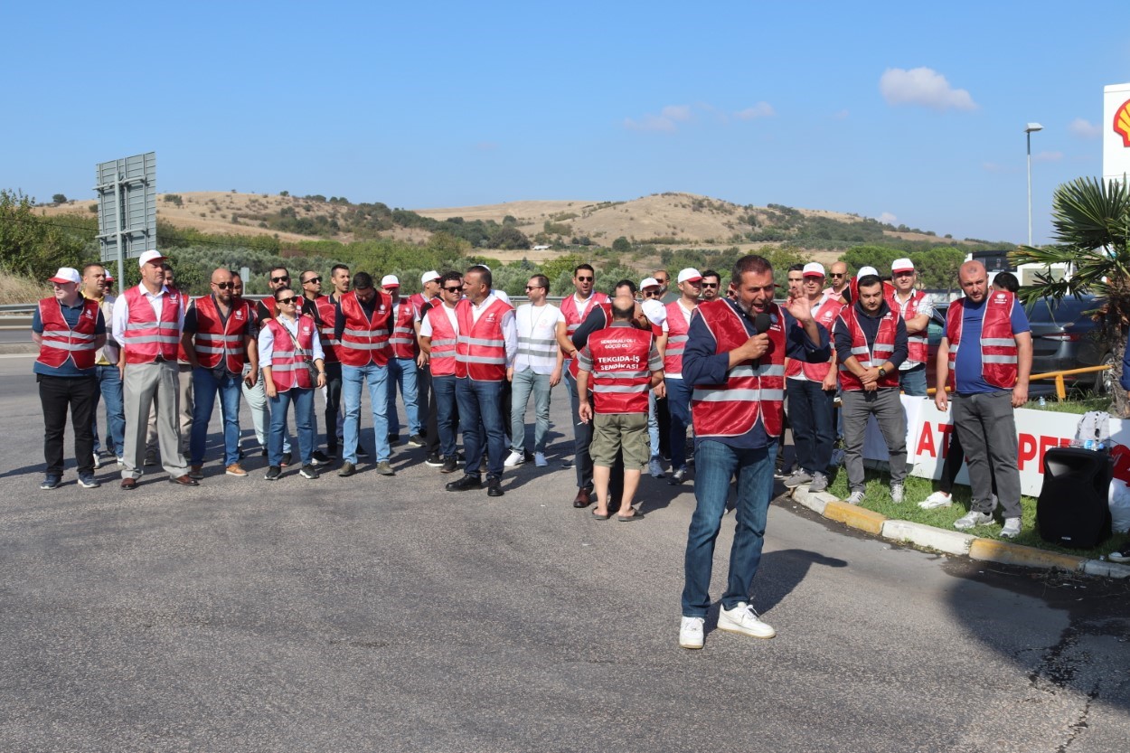 Eker Süt Fabrikası’nda protesto | İşçiler harekete geçti!