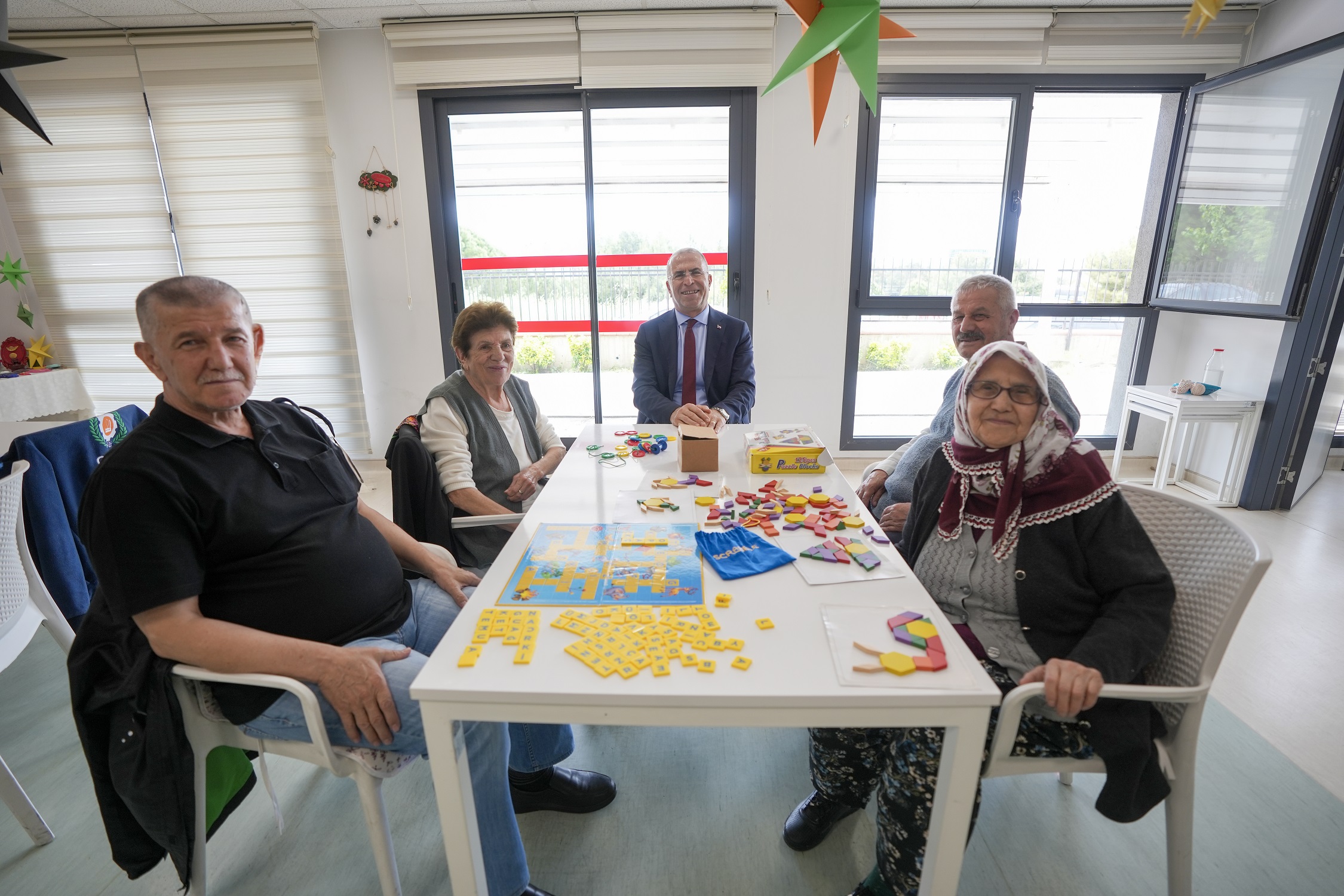 Gaziemir Belediyesi’nden Alzheimer ve Demans hastalarına kapsamlı destek