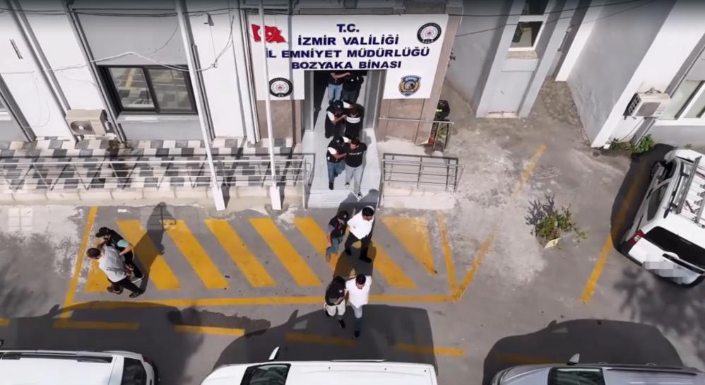 İzmir’de suç örgütü çökertildi: 9 gözaltı