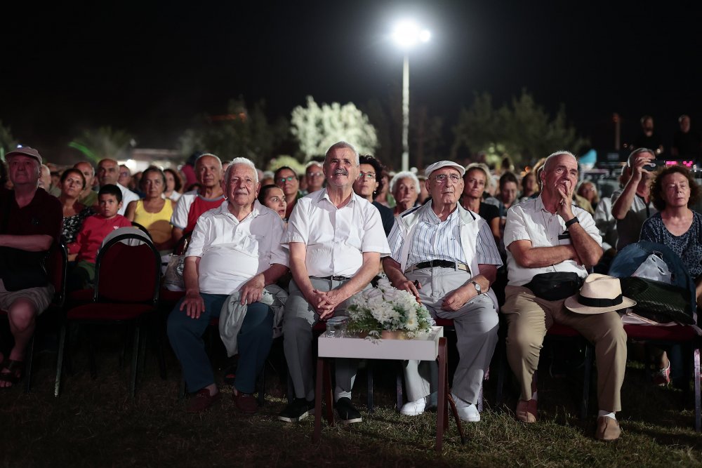 Komünist Osman’ı Gömeç’te 6 bin kişi izledi