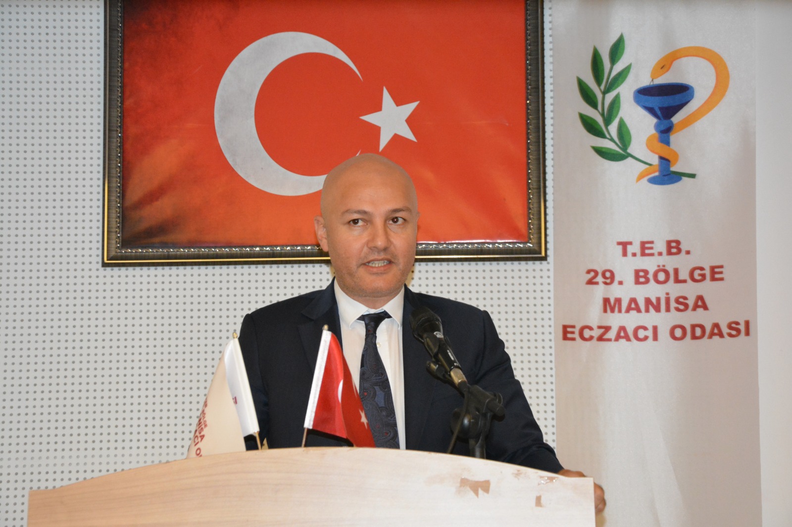Manisa Eczacı Odası’nda önemli genel kurul: Eczacılıkta gelecek ve dayanışma vurgusu!