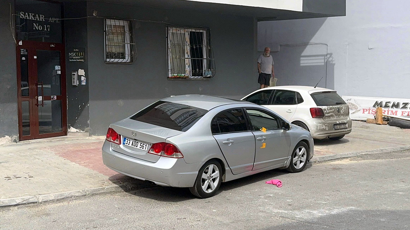 Mersin'de seyir halindeki otomobile silahlı saldırı düzenlendi: 1 can kaybı