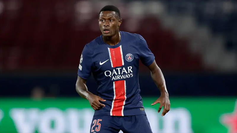 Paris Saint-Germain, Şampiyonlar Ligi'nde son dakika golüyle güldü