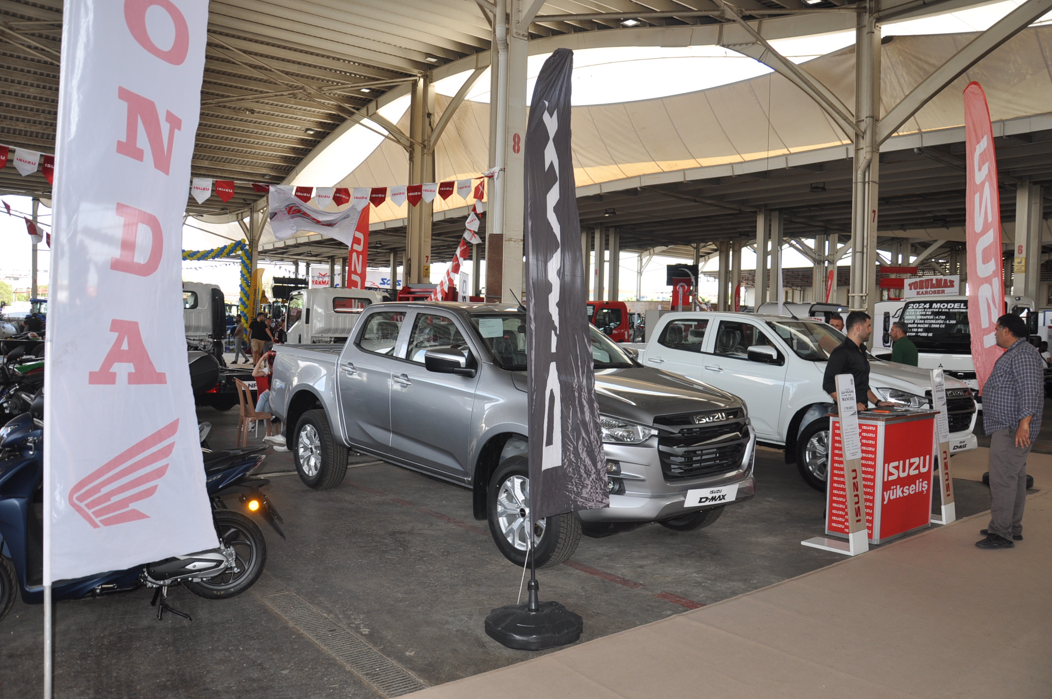 Yükseliş ISUZU ve Honda bayii Fuarda Fark Yarattı