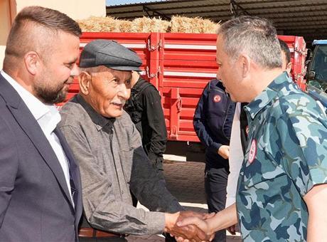 Bakan Yerlikaya'dan Bilecik'teki orman yangınlarından etkilenen köylere ziyaret