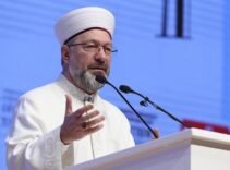 Diyanet İşleri Başkanı Erbaş: 15 Temmuz şanlı direnişi, FETÖ ihanetini bütün yönleriyle ifşa etmiştir