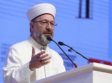 Diyanet İşleri Başkanı Erbaş: 15 Temmuz şanlı direnişi, FETÖ ihanetini bütün yönleriyle ifşa etmiştir