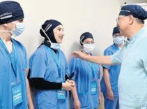 Hayatını kurtaran cerrahla aynı ameliyathanede